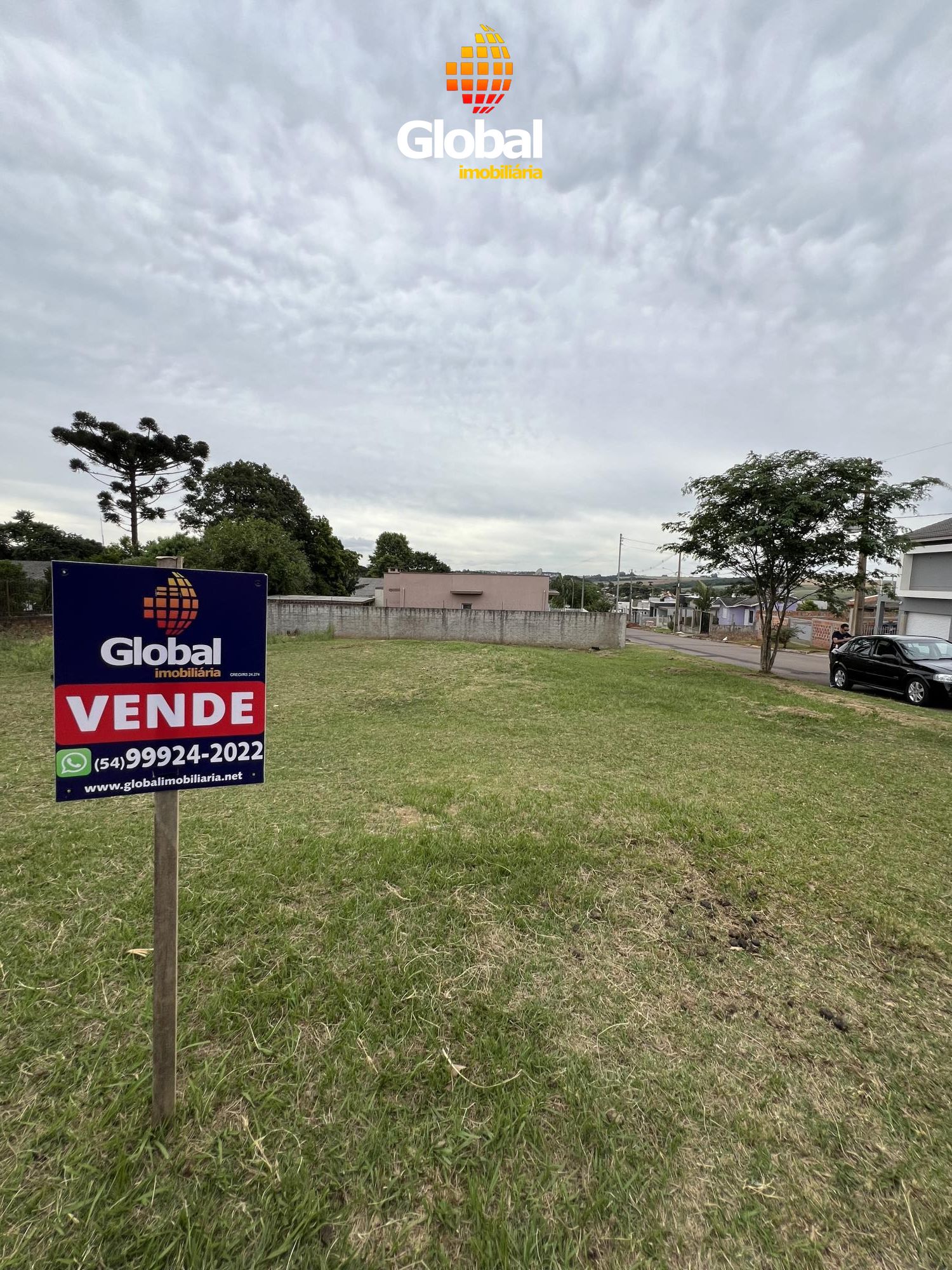 Terreno de Esquina no Loteamento Campo Bello