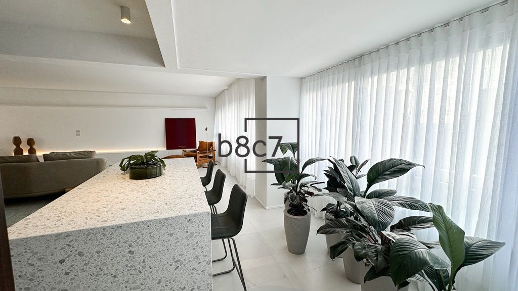 Apartamento à venda com 4 quartos, 250m² - Foto 11