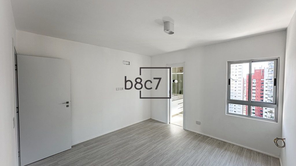 Apartamento à venda com 4 quartos, 250m² - Foto 26