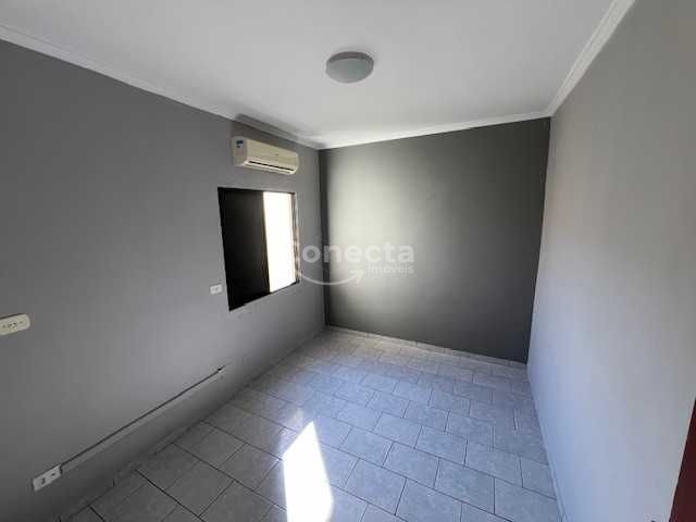 Casa para alugar com 5 quartos, 330m² - Foto 13