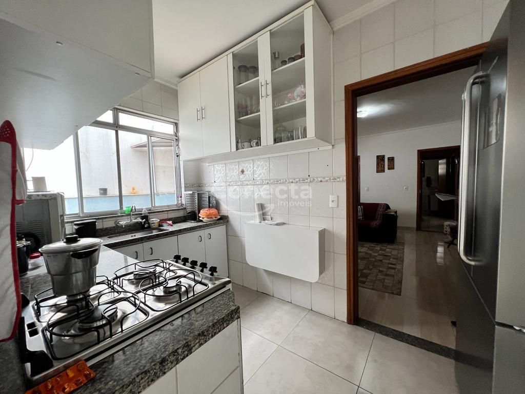 Casa de Condomínio à venda com 3 quartos, 190m² - Foto 21