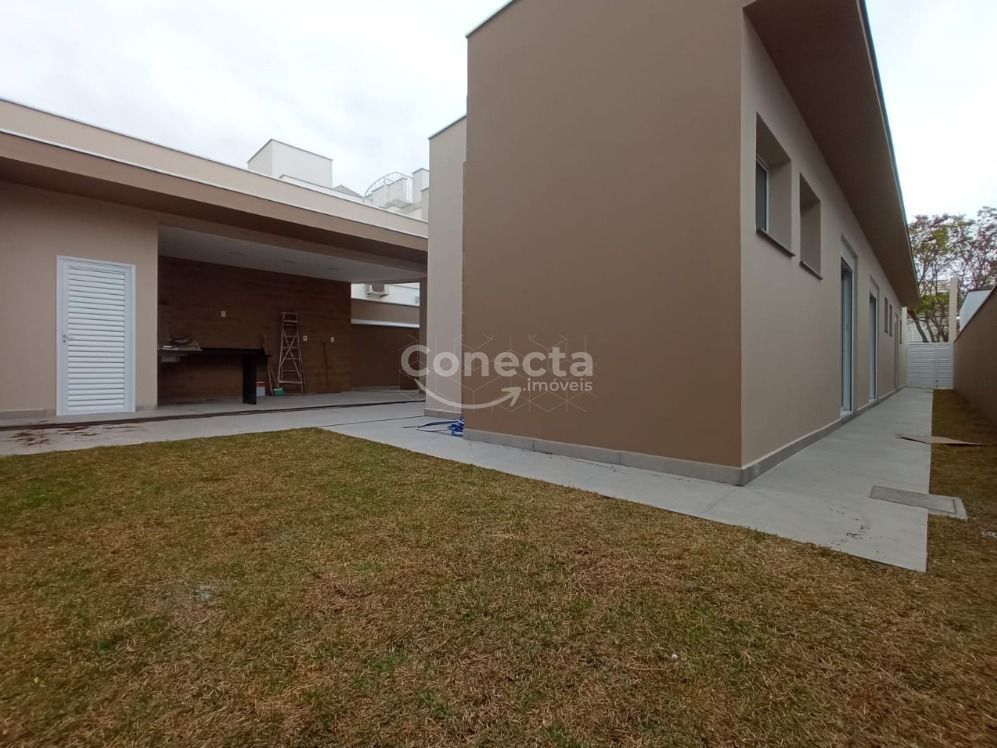 Casa de Condomínio à venda com 3 quartos, 218m² - Foto 6