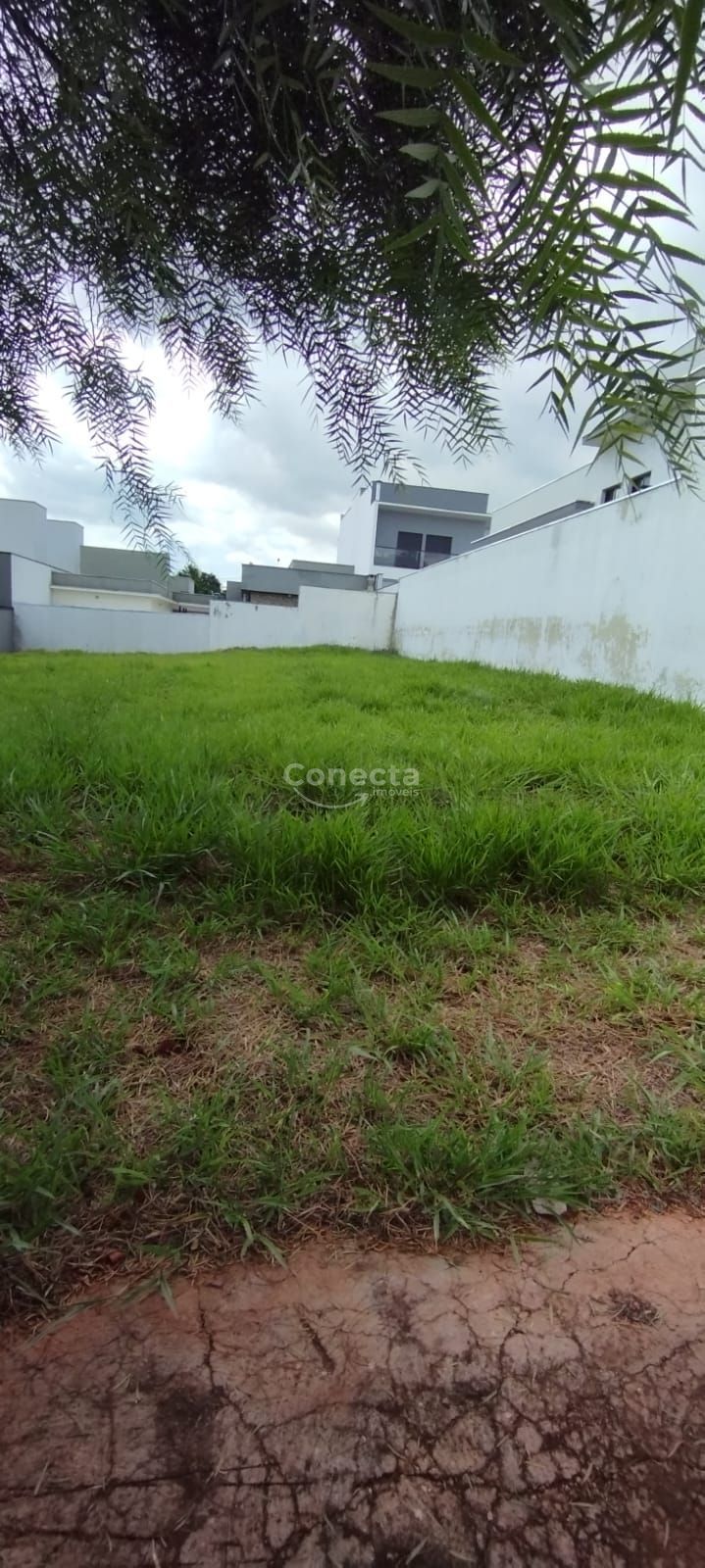 Terreno à venda, 240m² - Foto 1