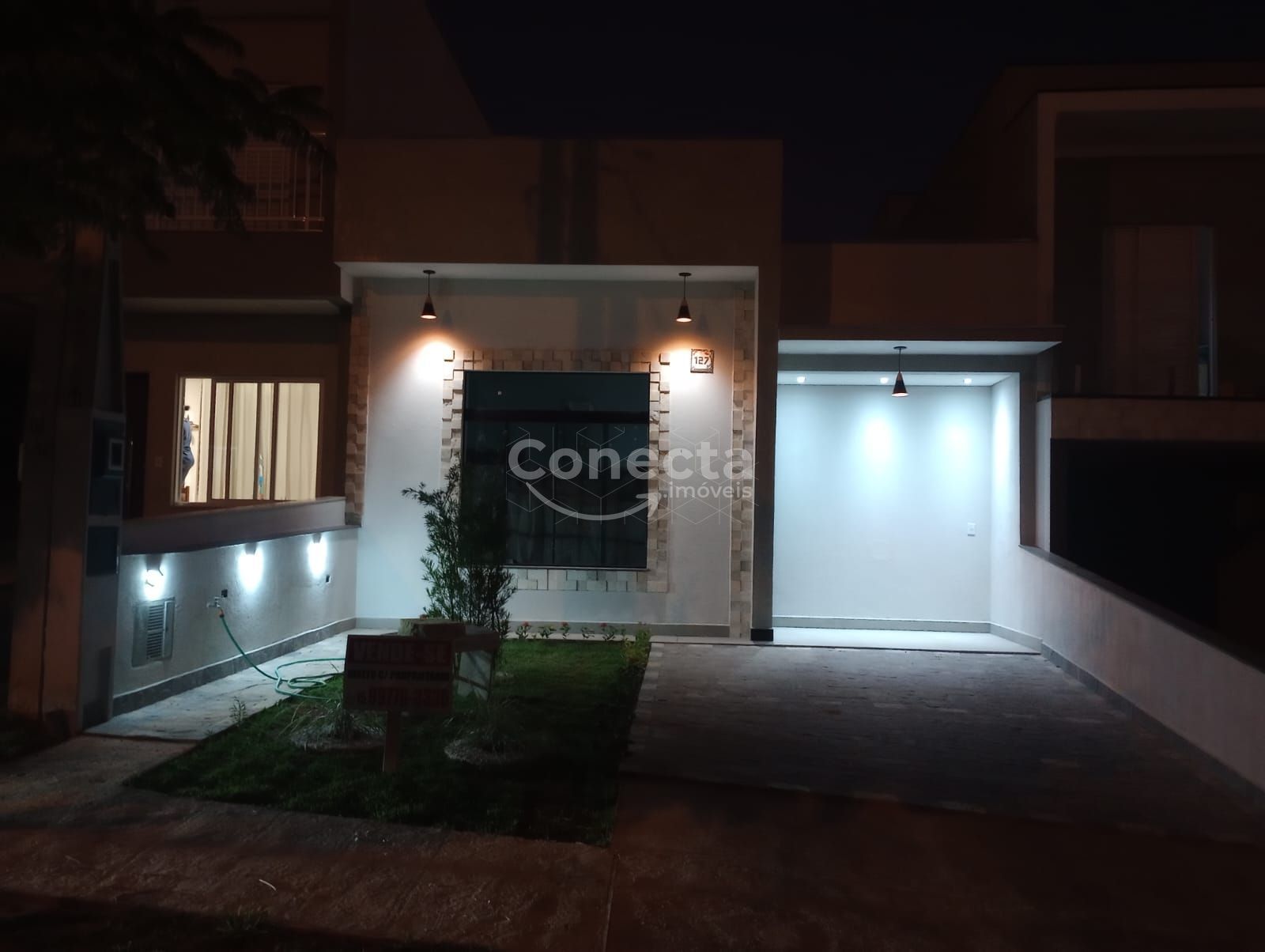 Casa de Condomínio à venda com 2 quartos, 94m² - Foto 1