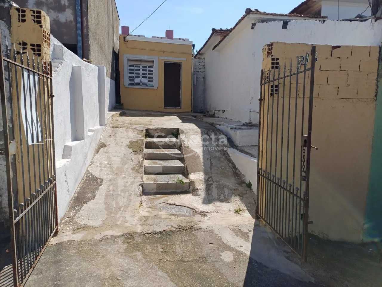 Casa à venda com 1 quarto, 50m² - Foto 3