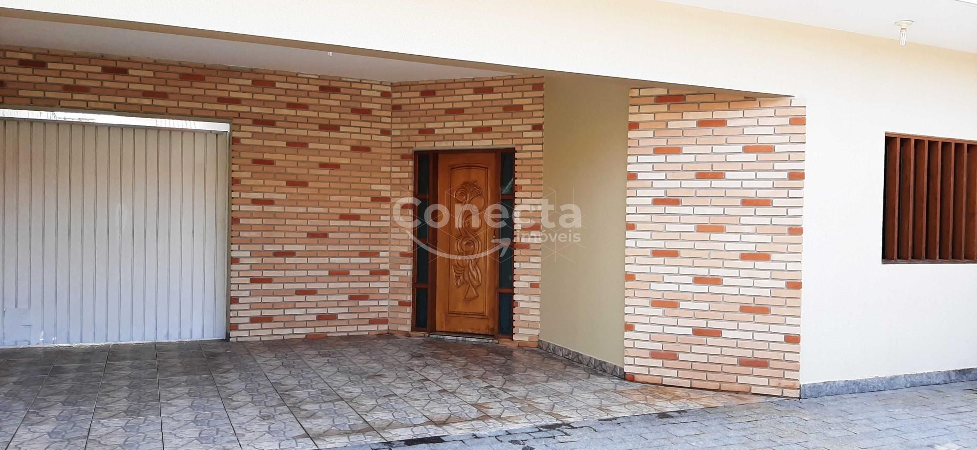 Casa à venda com 3 quartos, 180m² - Foto 1