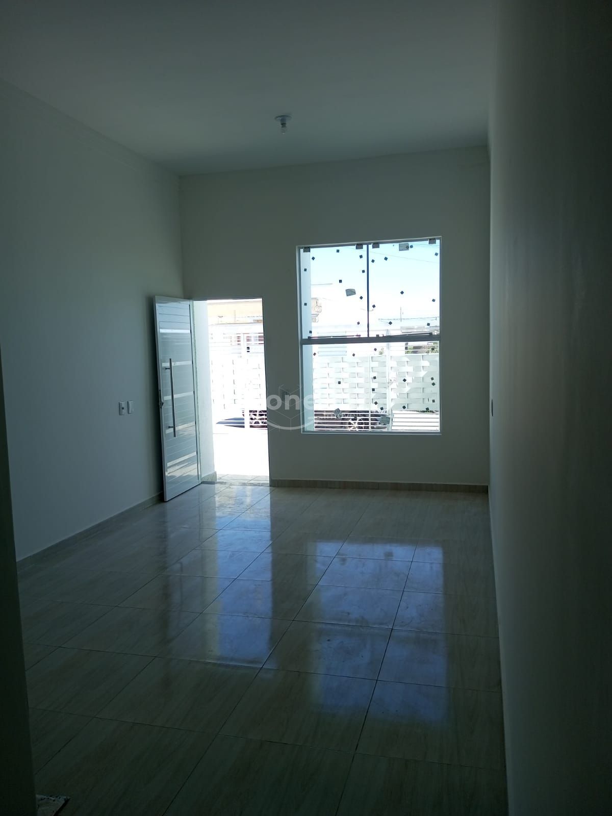 Casa à venda com 2 quartos, 53m² - Foto 2