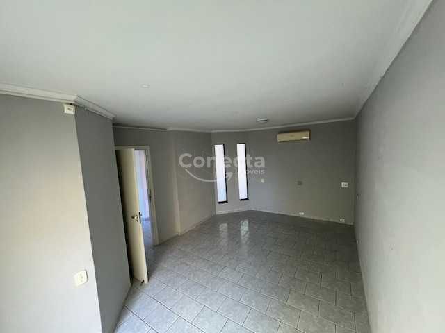 Casa para alugar com 5 quartos, 330m² - Foto 10