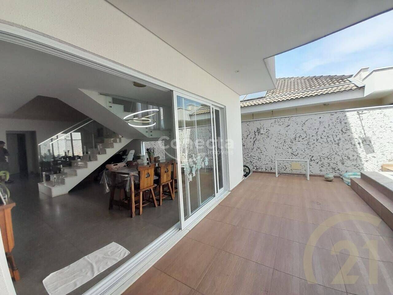 Casa de Condomínio à venda com 4 quartos, 295m² - Foto 17