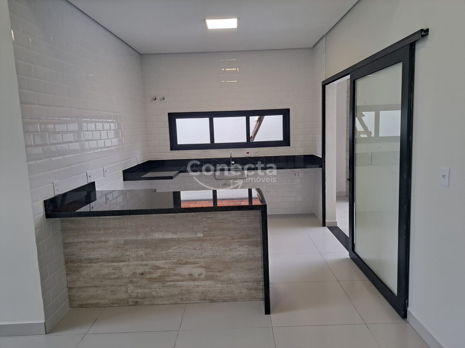 Casa de Condomínio à venda com 3 quartos, 134m² - Foto 2