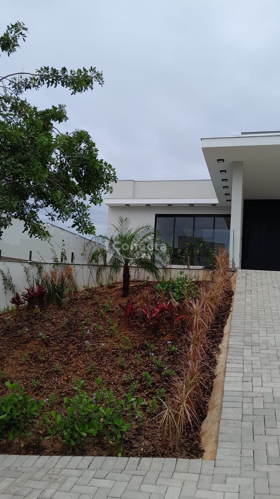 Casa de Condomínio à venda com 3 quartos, 239m² - Foto 4