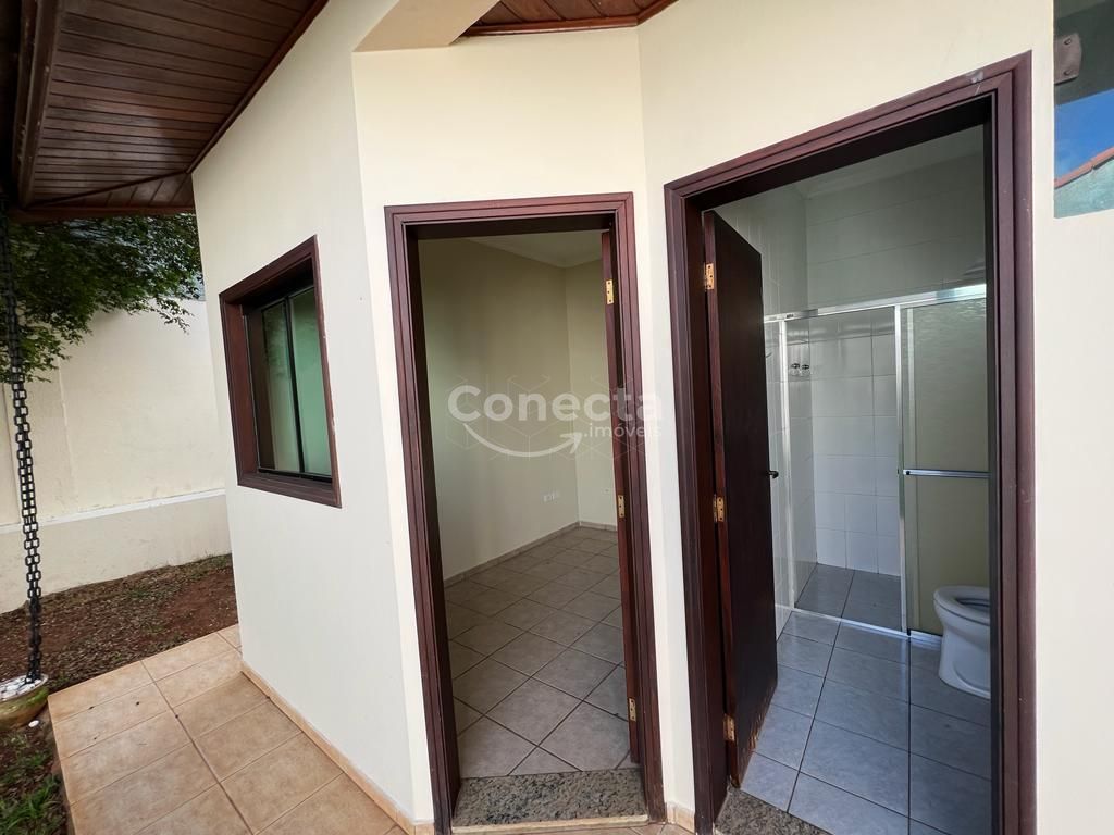 Casa de Condomínio à venda com 3 quartos, 225m² - Foto 3