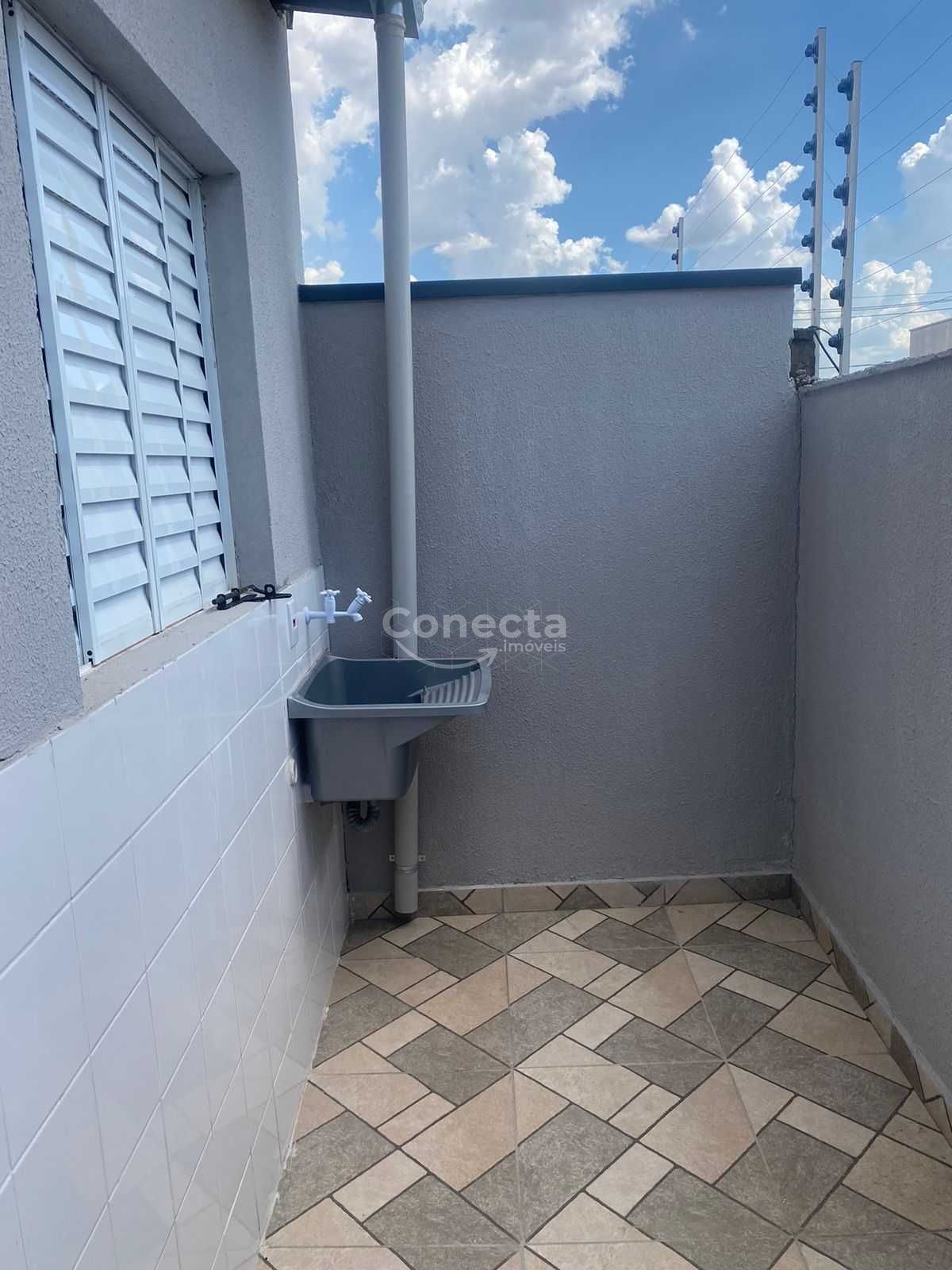 Casa à venda com 2 quartos, 50m² - Foto 9