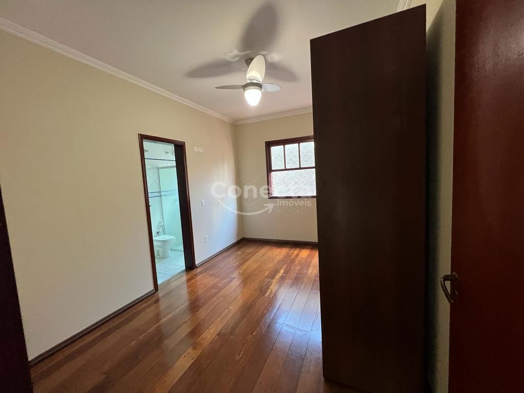 Casa de Condomínio à venda com 3 quartos, 225m² - Foto 5