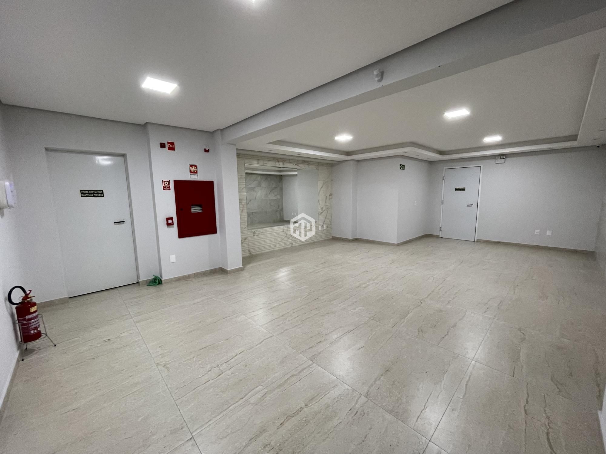 Apartamento à venda com 3 quartos, 110m² - Foto 3