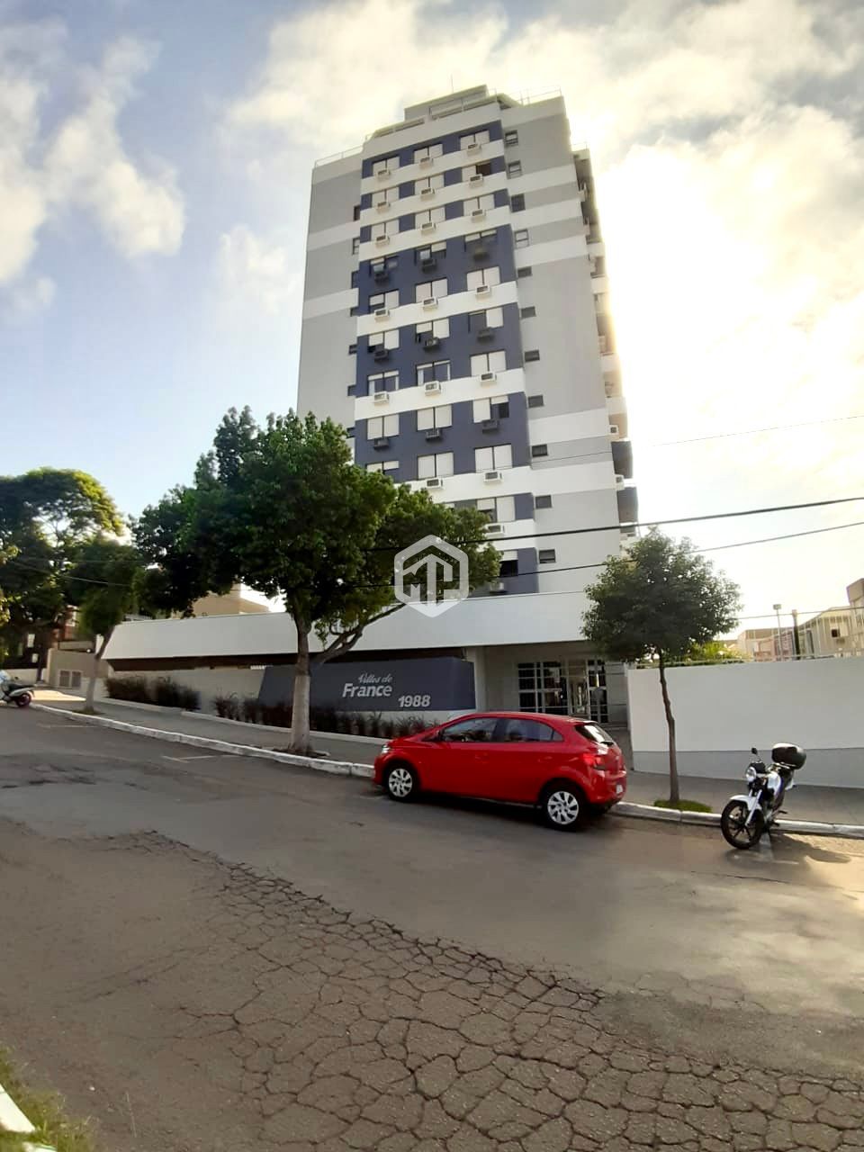 Apartamento à venda com 3 quartos, 84m² - Foto 1