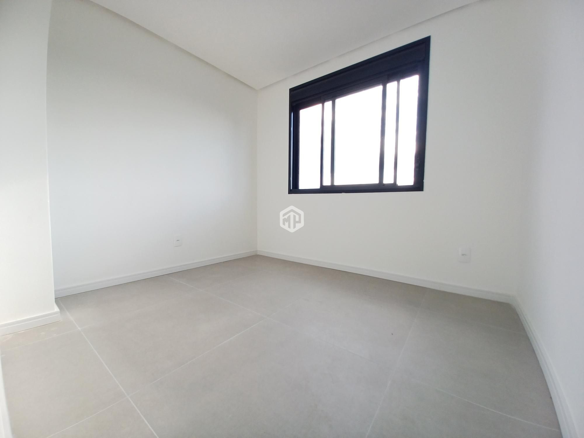 Apartamento de 3 quartos, 135m² no bairro Duque de Caxias, em Santa Maria | Eu Corretor