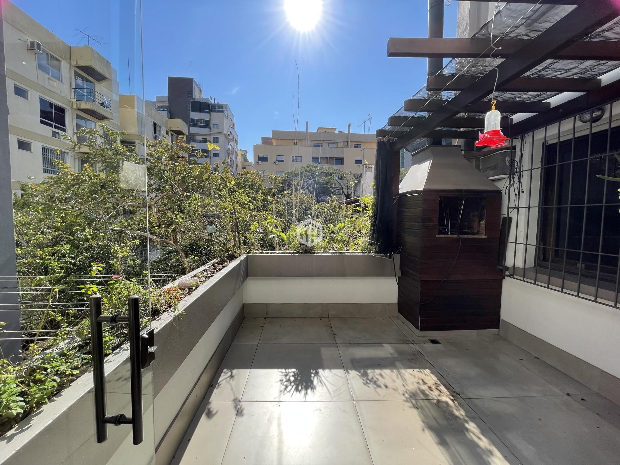 Apartamento à venda com 3 quartos, 178m² - Foto 17