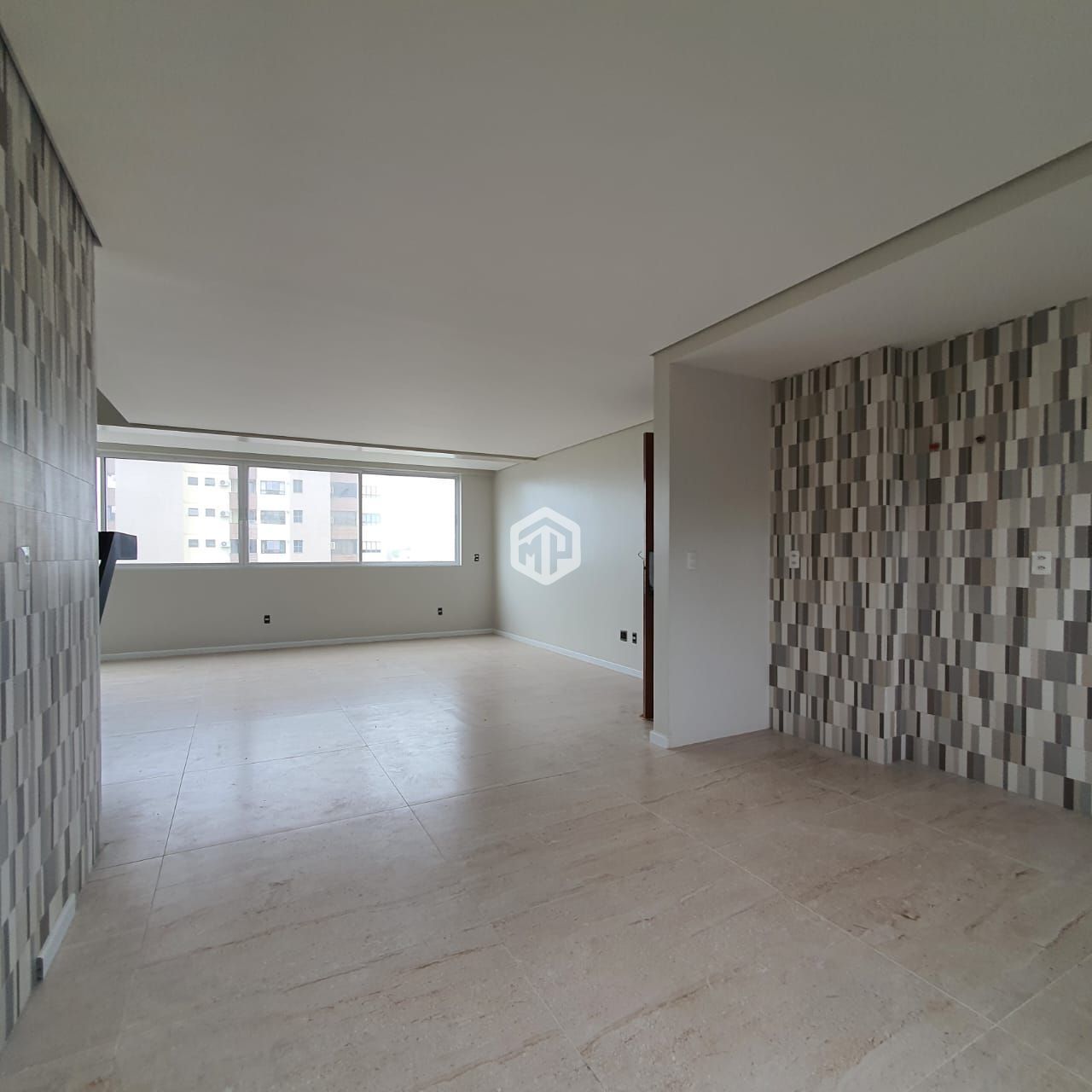 Apartamento de 3 quartos, 191m² no bairro Camobi, em Santa Maria | Eu Corretor