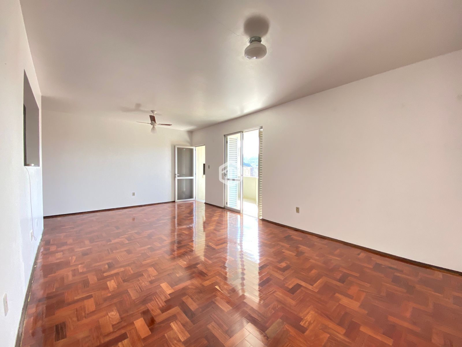 Apartamento de 2 quartos, 102m² no bairro Centro, em Santa Maria | Eu Corretor