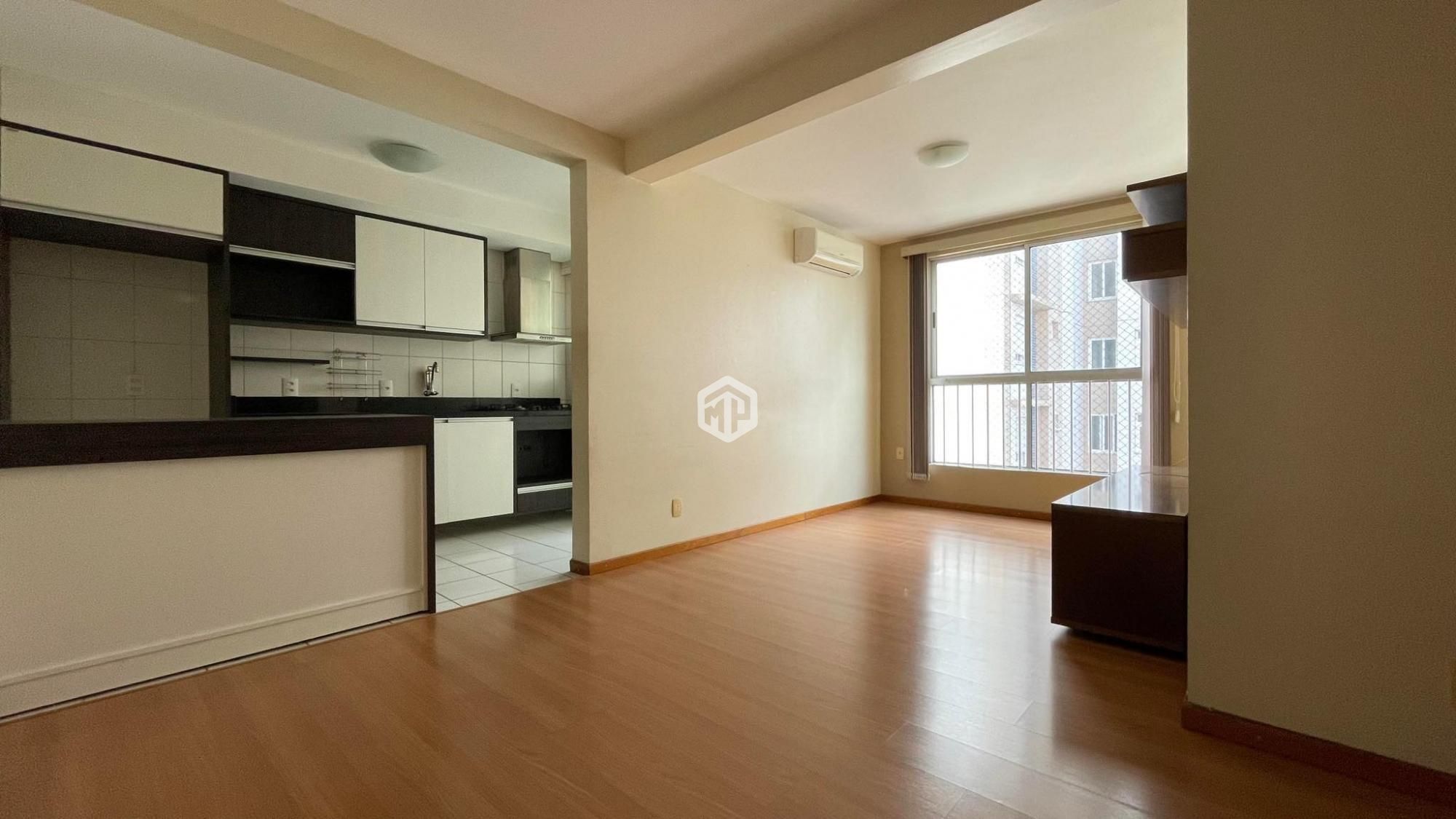 Apartamento à venda com 3 quartos, 73m² - Foto 2