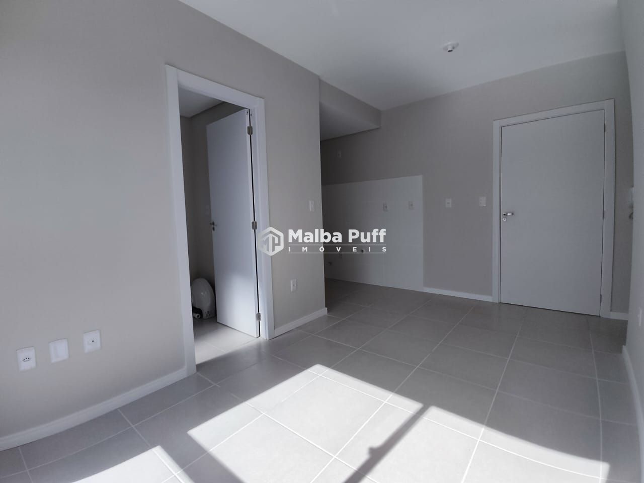 Apartamento à venda com 2 quartos, 44m² - Foto 3