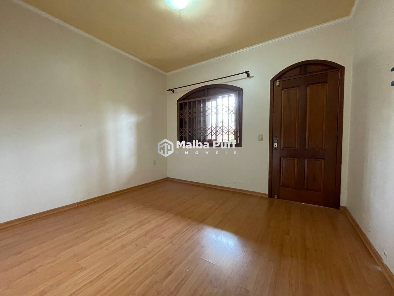 Casa à venda com 3 quartos, 213m² - Foto 9