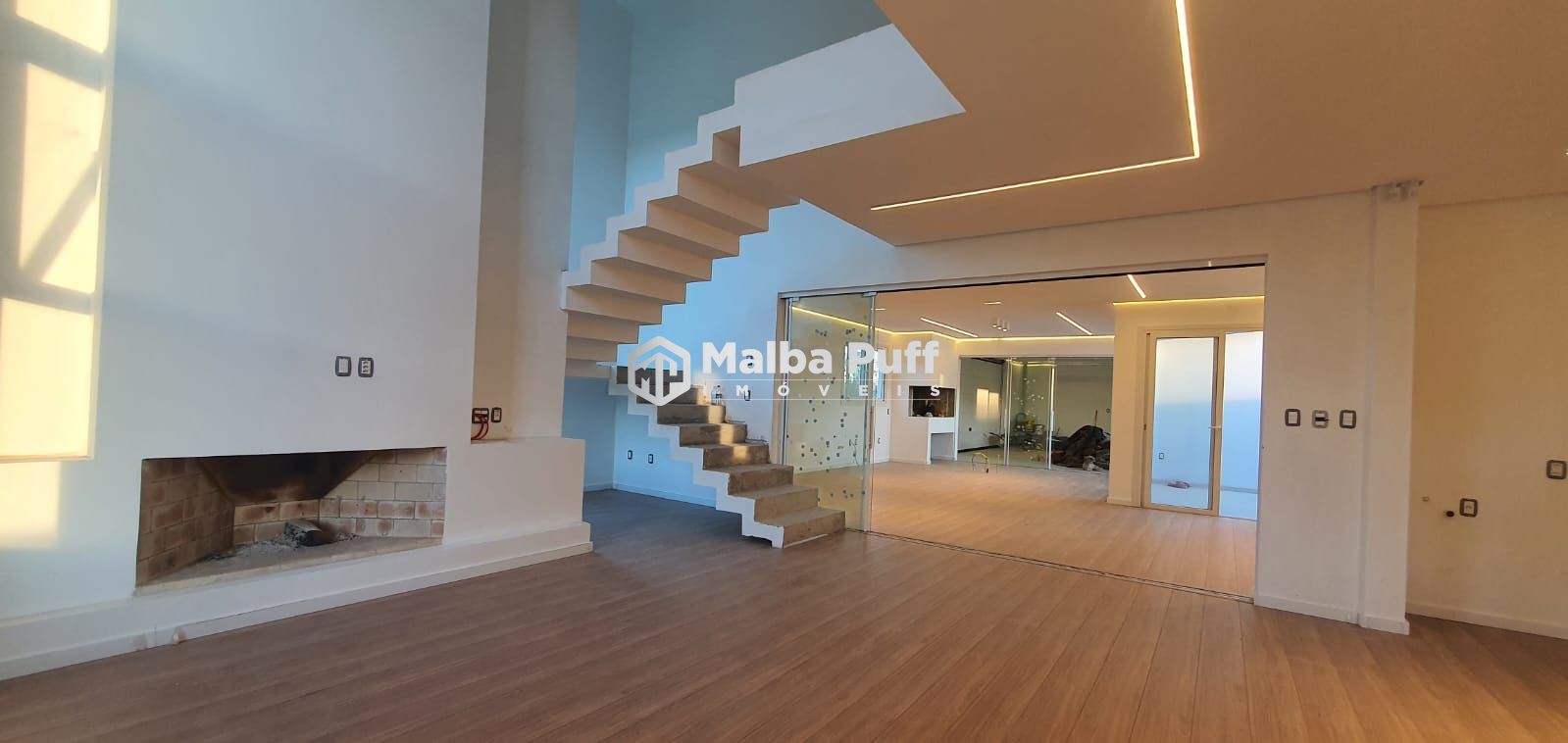 Casa à venda com 4 quartos, 307m² - Foto 6