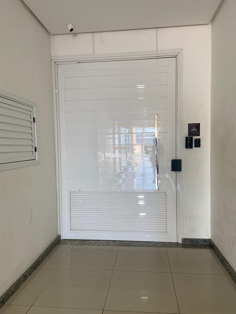 Apartamento à venda com 1 quarto, 40m² - Foto 2