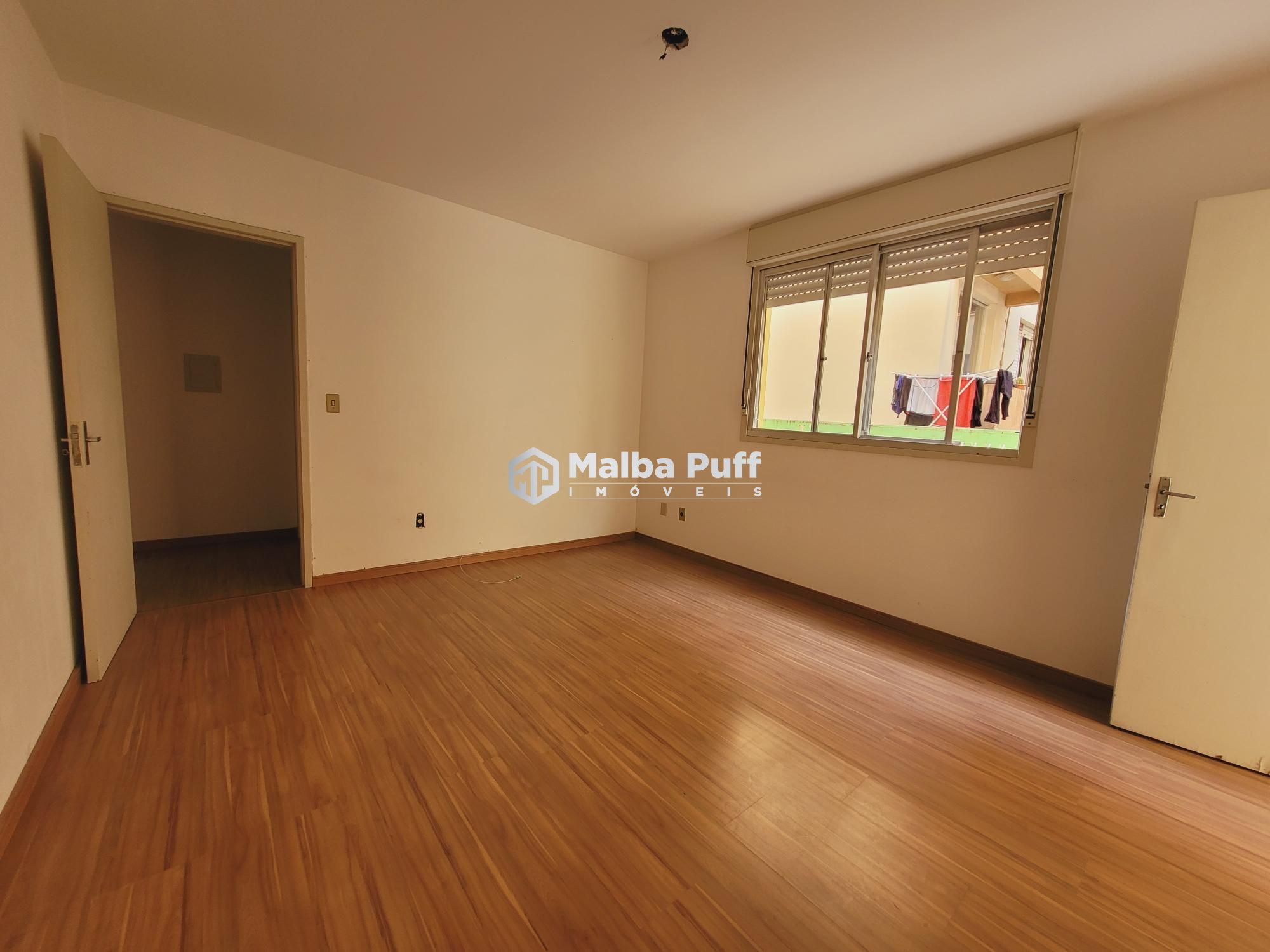 Apartamento à venda com 2 quartos, 87m² - Foto 2