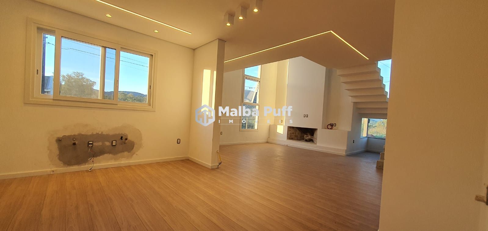 Casa à venda com 4 quartos, 307m² - Foto 9