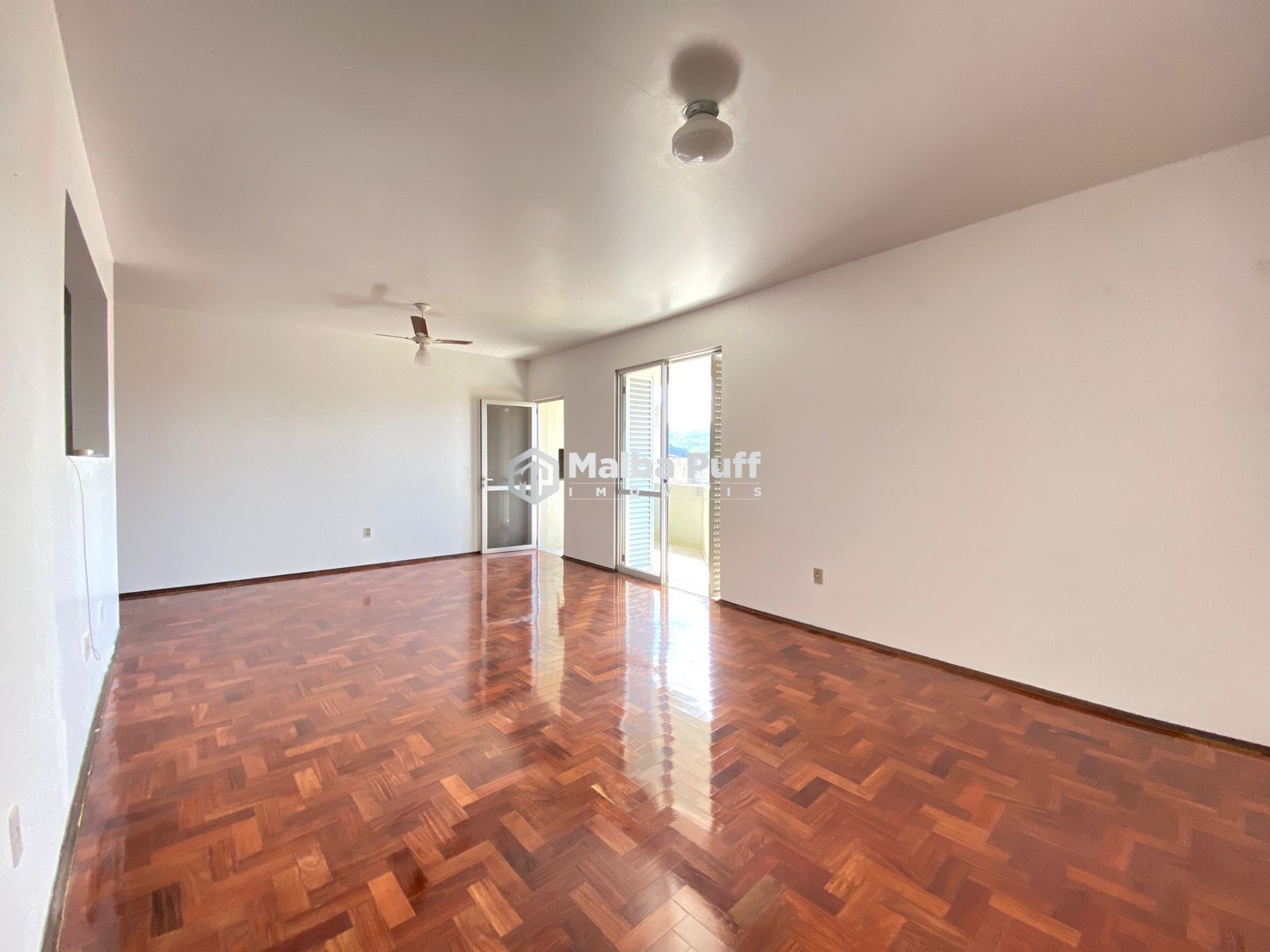 Apartamento à venda com 2 quartos, 102m² - Foto 3