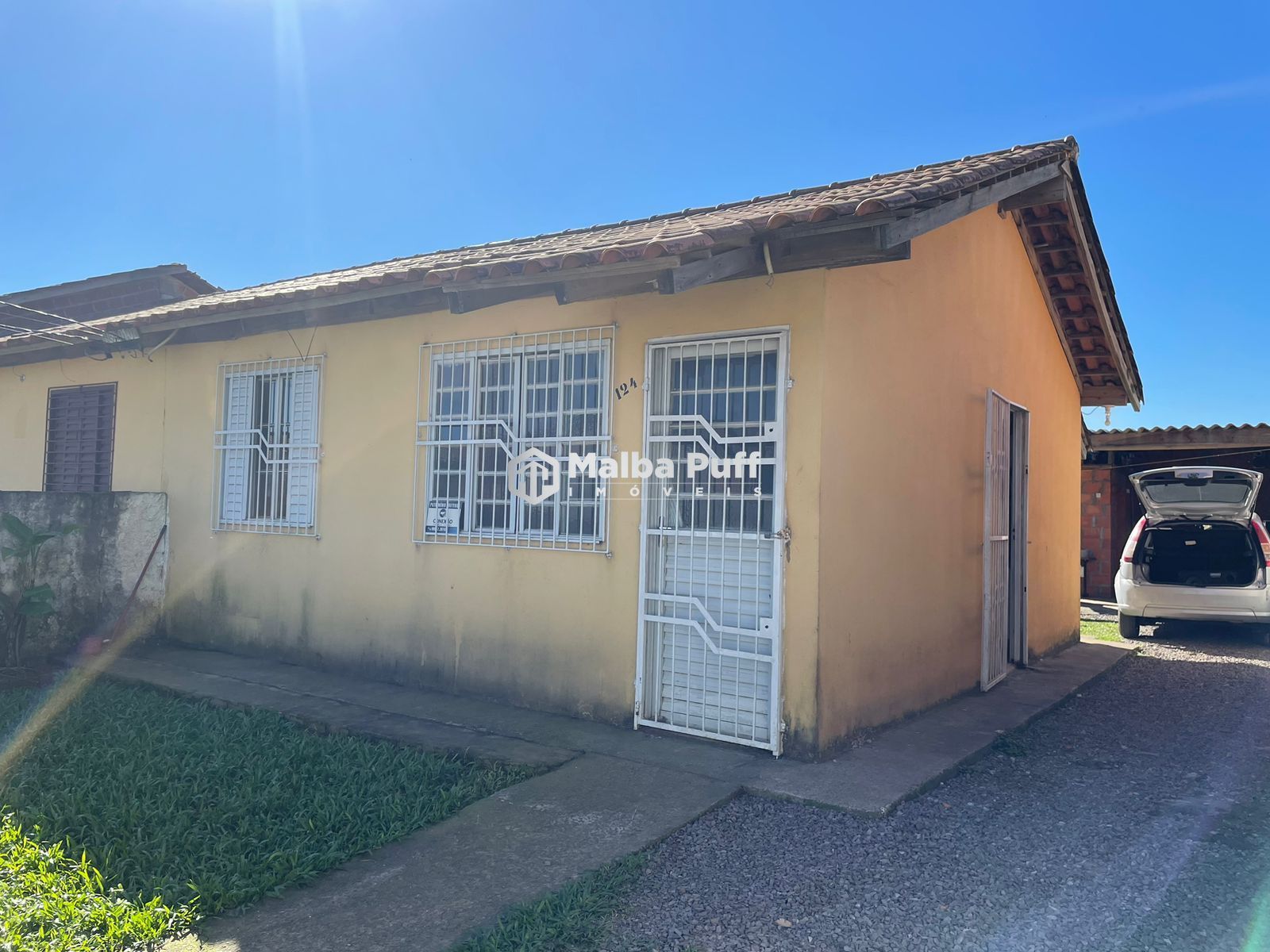 Casa à venda com 2 quartos, 96m² - Foto 1