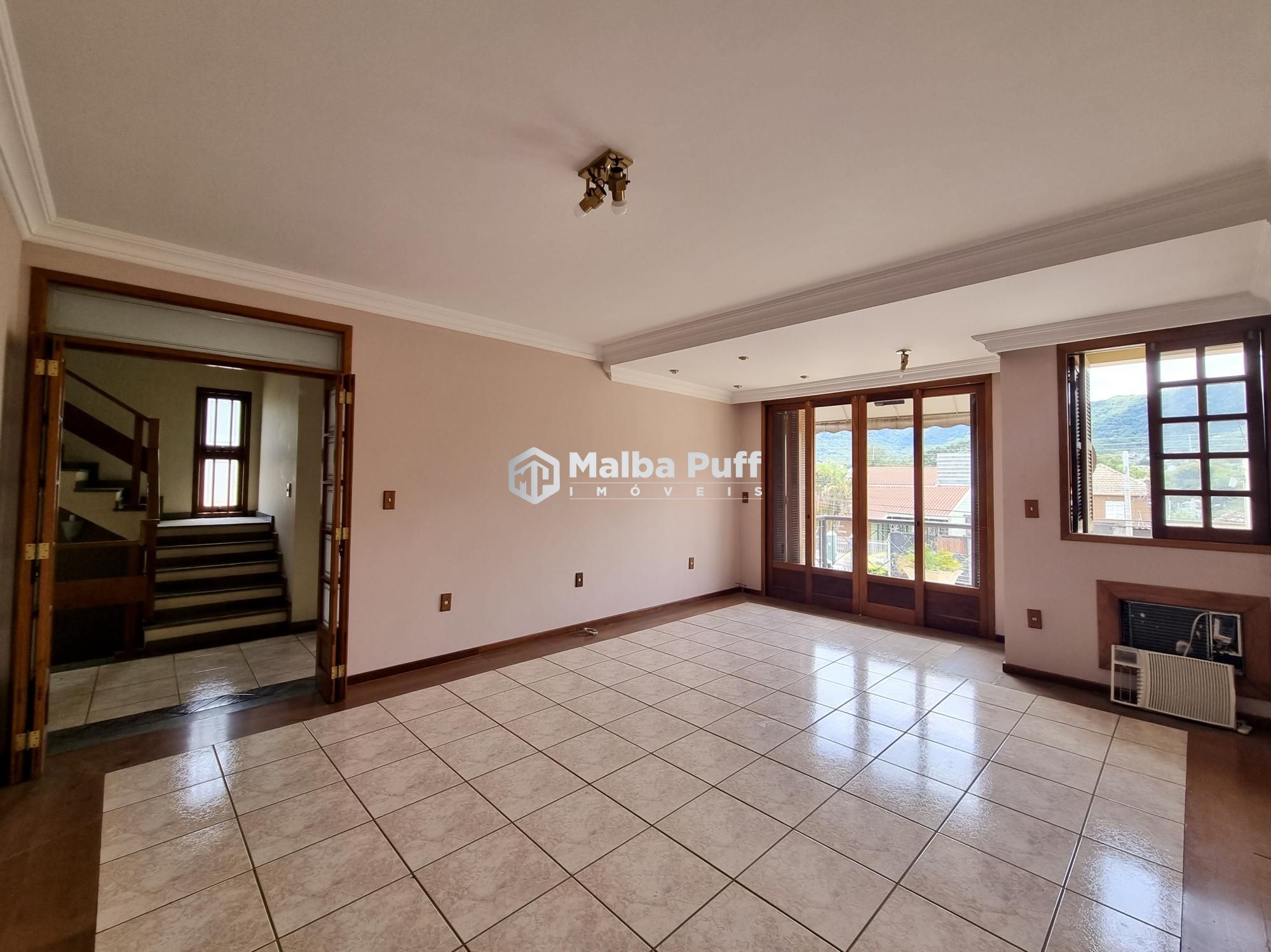 Casa à venda com 3 quartos, 390m² - Foto 9