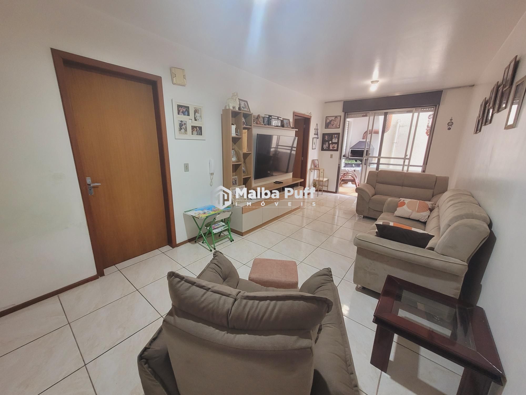 Apartamento à venda com 2 quartos, 96m² - Foto 1