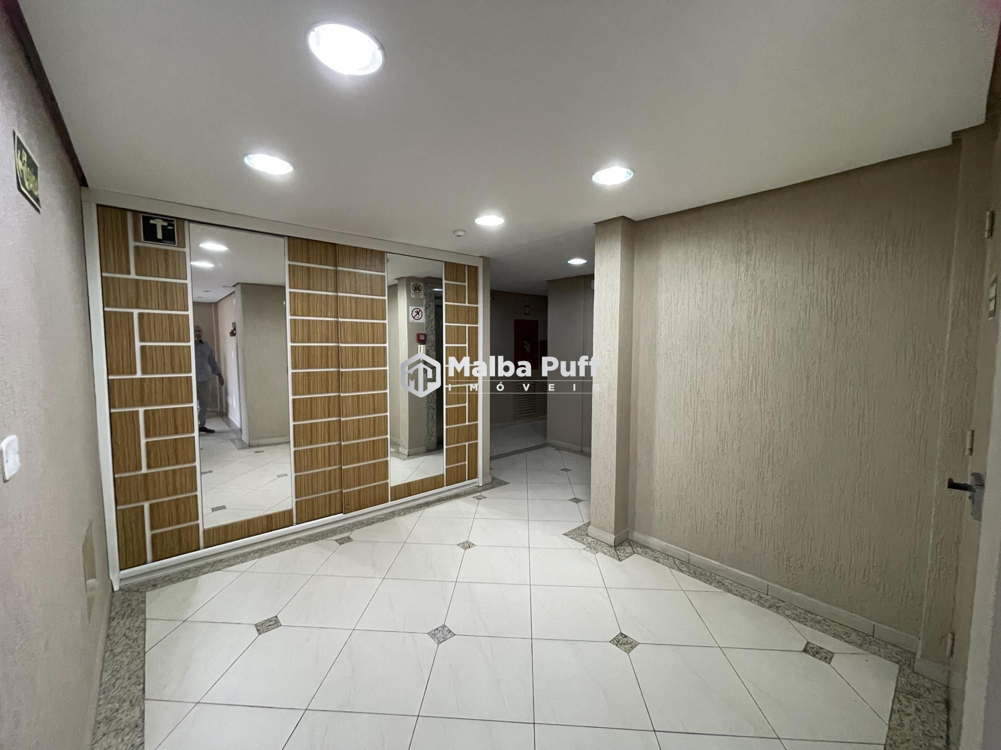 Apartamento à venda com 3 quartos, 95m² - Foto 3