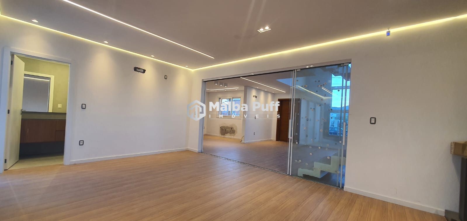 Casa à venda com 4 quartos, 307m² - Foto 27