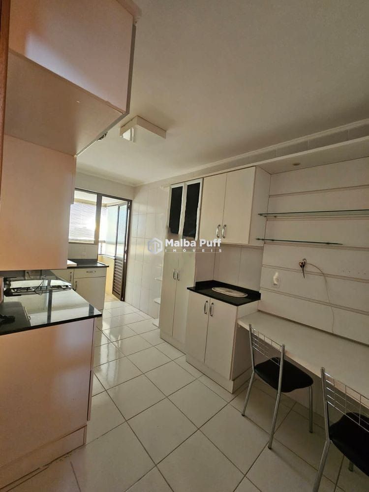 Apartamento à venda com 3 quartos, 126m² - Foto 9