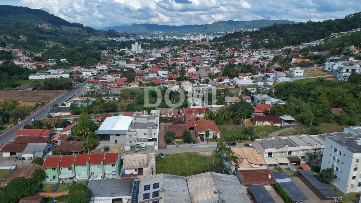 Terreno/Lote à venda, 742 m² por R$ 400.000,00