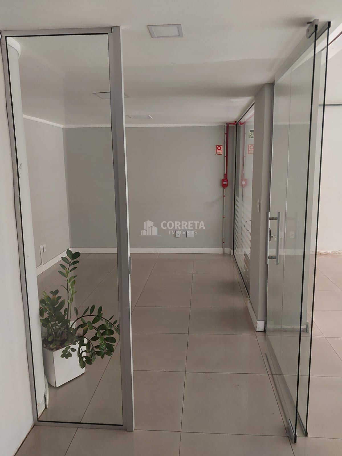 Loja-Salão para alugar com 1 quarto, 80m² - Foto 6