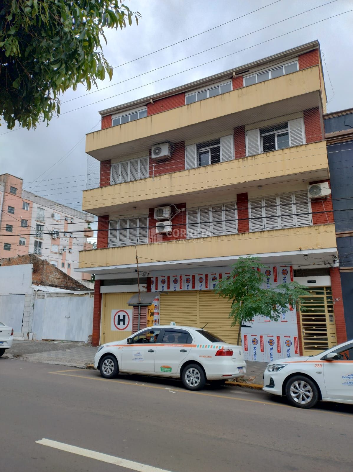 Casa Comercial à venda com 3 quartos, 600m² - Foto 1