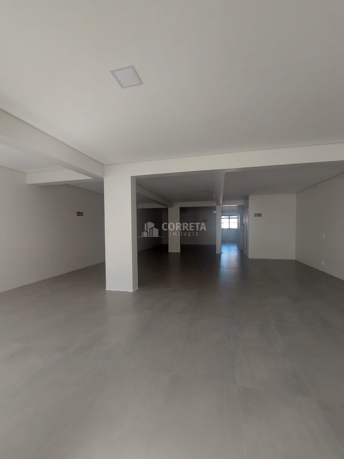 Conjunto Comercial-Sala para alugar com 1 quarto, 135m² - Foto 7