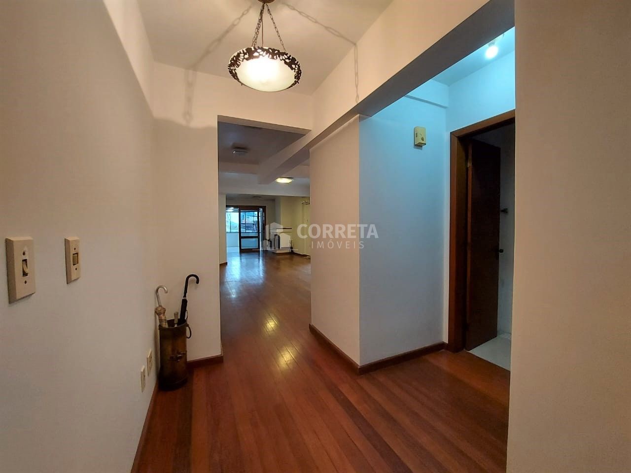 Apartamento à venda com 3 quartos, 252m² - Foto 6