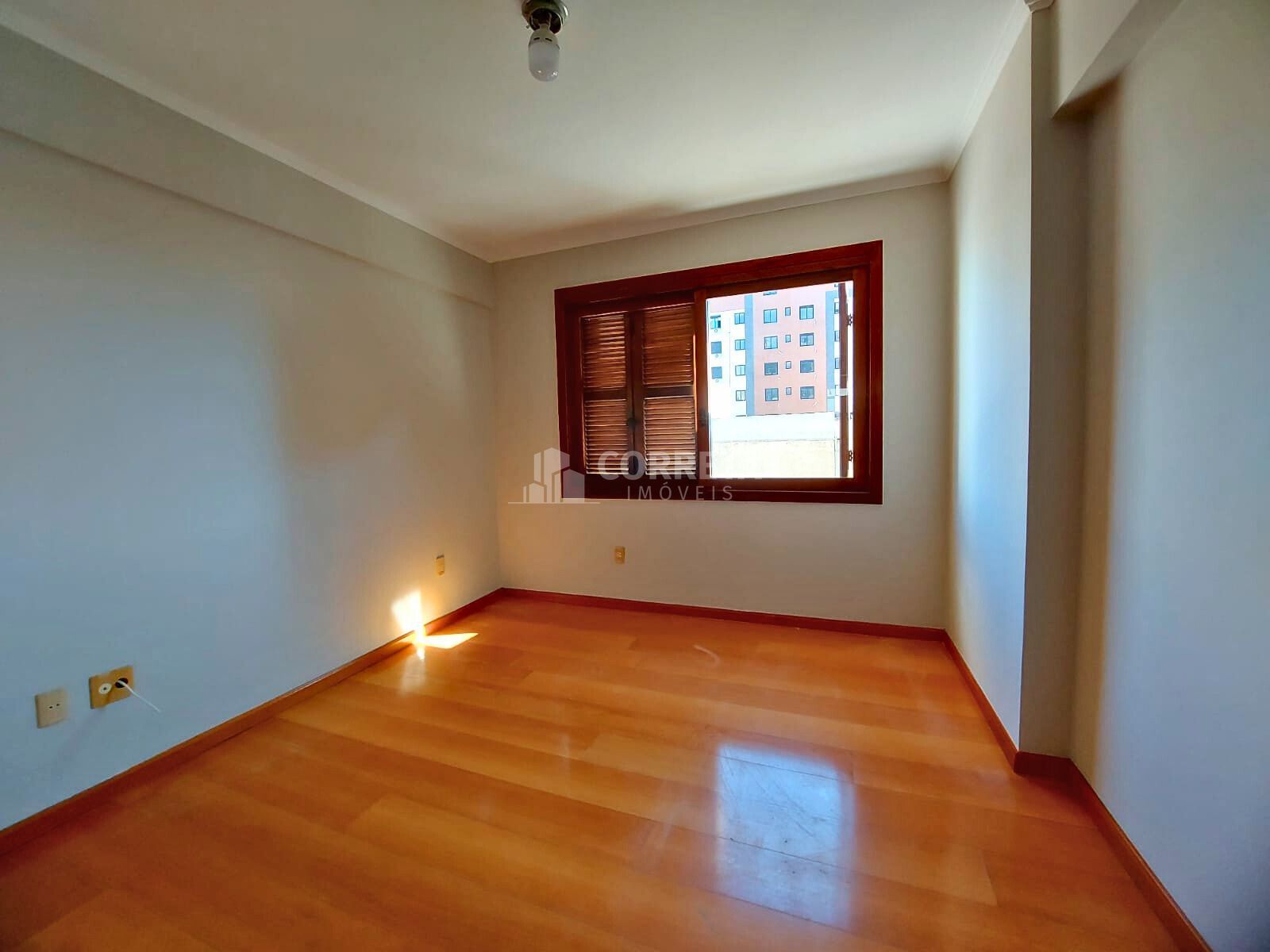 Apartamento para alugar com 4 quartos, 255m² - Foto 8