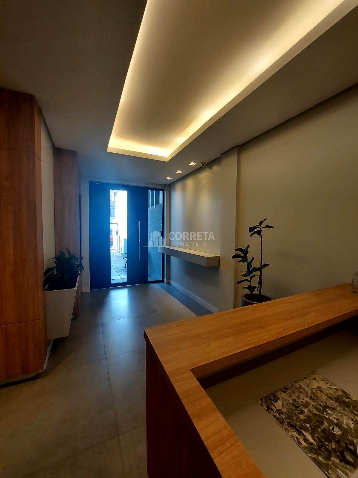 Apartamento à venda com 3 quartos, 207m² - Foto 4