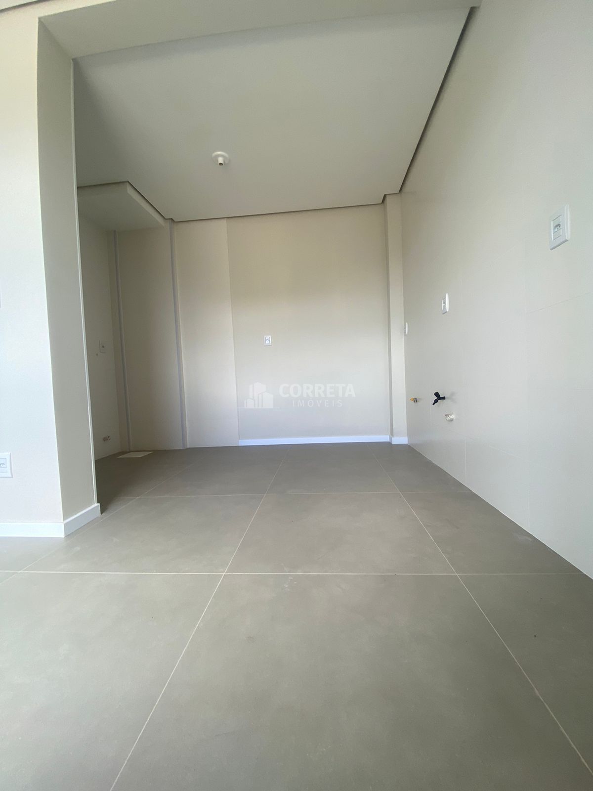 Apartamento à venda com 2 quartos, 74m² - Foto 4