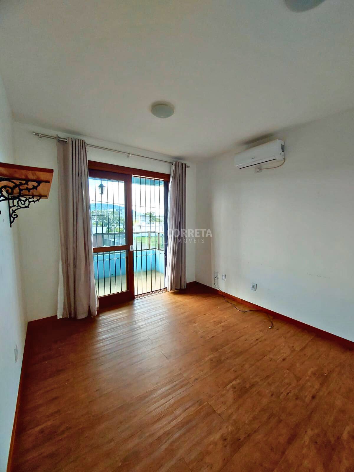 Casa à venda com 4 quartos, 256m² - Foto 21