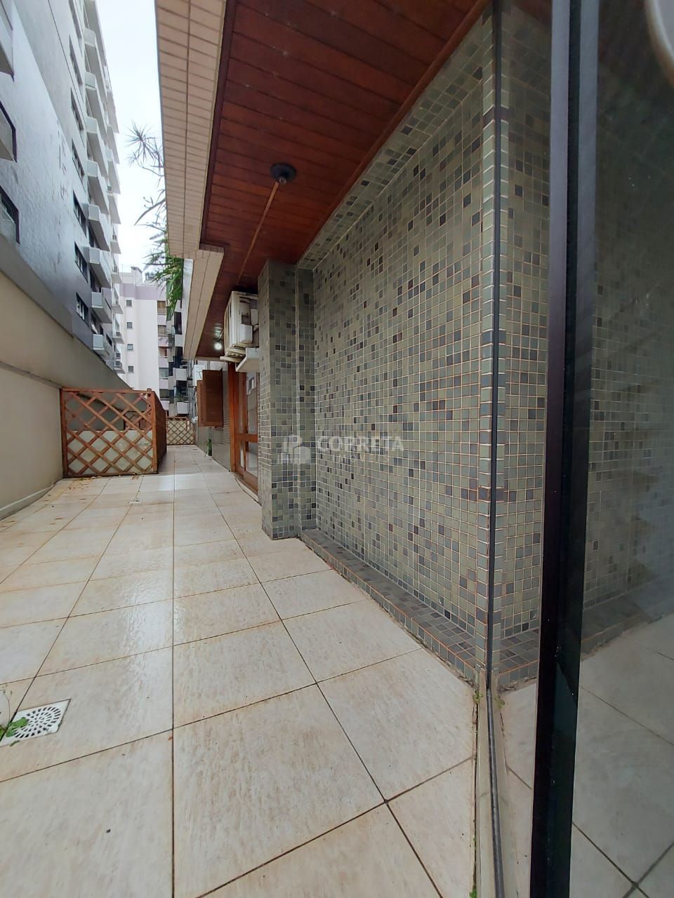 Apartamento à venda com 3 quartos, 252m² - Foto 25