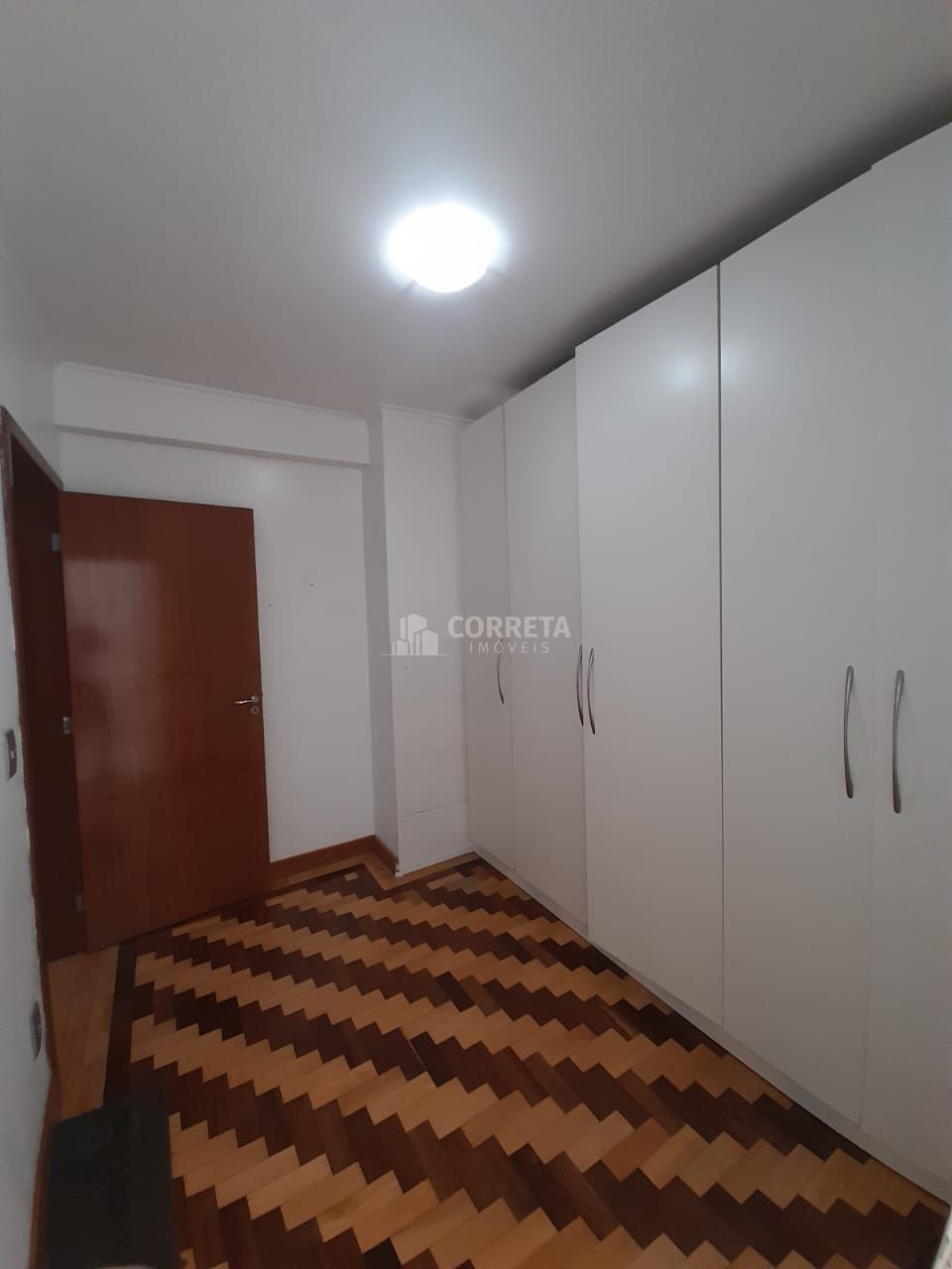 Apartamento à venda com 4 quartos, 235m² - Foto 12