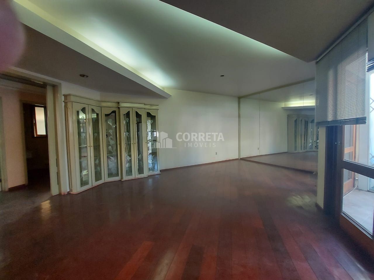 Apartamento à venda com 3 quartos, 207m² - Foto 7